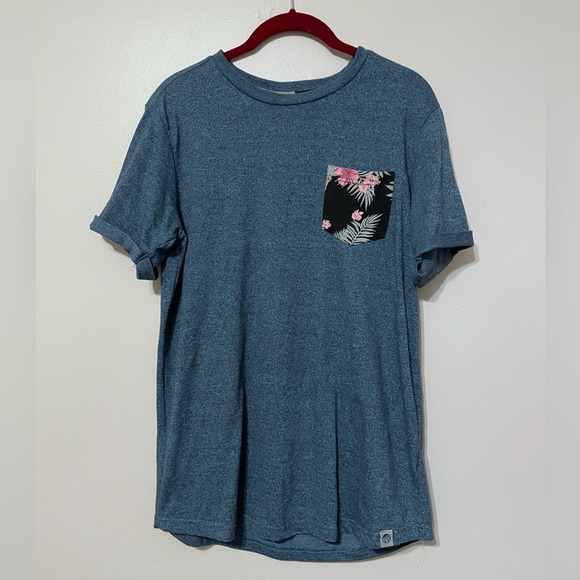 Free Planet short sleeve tee with Floral pocket Sz Sm - Picture 1 of 10